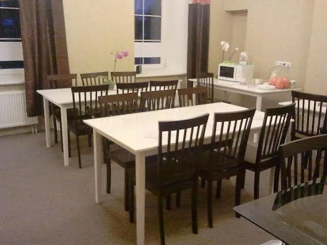 センター ステイ ホステル *